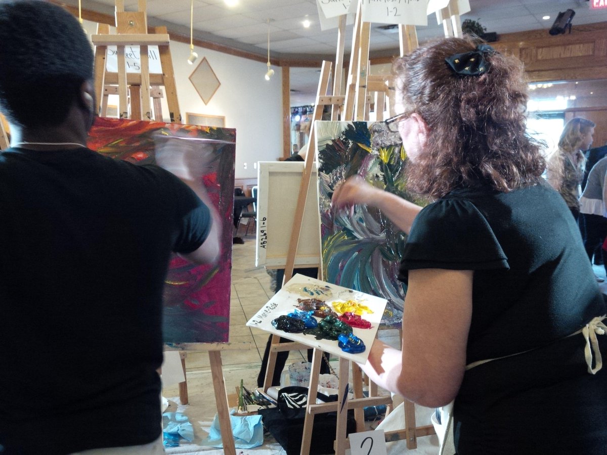 gary_paiva's tweet photo. Great night at Art Battle 269 - Brampton. Fantastic work from all the artists. #artbattlebrampton #ab269 http://t.co/BKK2eY9v46