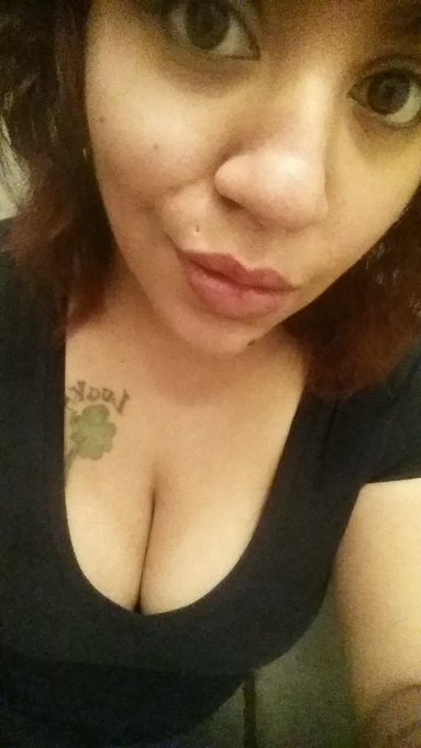 Someone help a girl make her goal! #retweet  #spoilme #only20away #camgirl http://t.co/gTye84YgJN http://t<a href="/tag/retweet"class="tags">#retweet</a><a href="/tag/spoilme"class="tags">#spoilme</a><a href="/tag/camgirl"class="tags"><span>#camgirl</span></a><a href="/tag/only20away"class="tags"><span>#only20away</span></a>