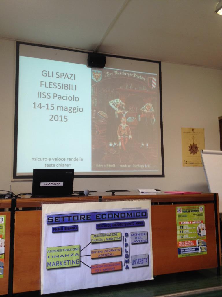 alea70's tweet photo. #avanguardieeducative #AE #spaziflessibili #Paciolo #Fidenza @Mingus2011B @latiranna @silviapan73 http://t.co/yr2oTIPWgc