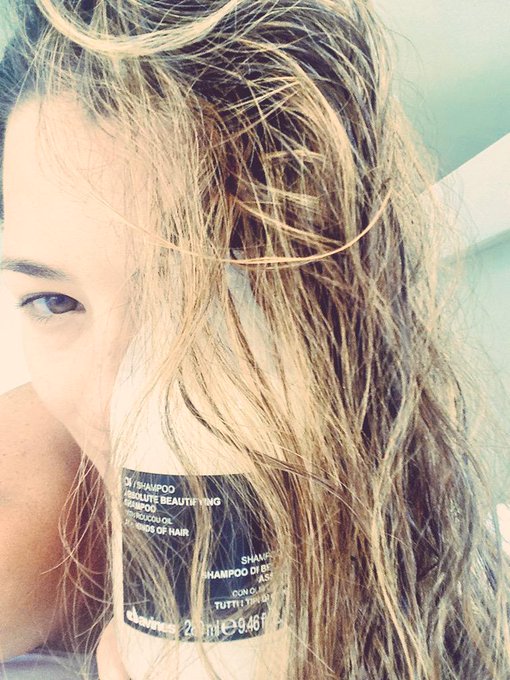 I'm so in love with this brand! @DavinesOfficial the best hair products I've ever used #hair #natural<a class="tags" target="_blank" title="On Twitter" href="/?out=eyJ0eXAiOiJKV1QiLCJhbGciOiJIUzUxMiJ9.eyJpYXQiOjE3MjE2NjE5OTUsImlzcyI6InR3cG9ybnN0YXJzLmNvbSIsIm5iZiI6MTcyMTY2MTk5NSwiZXhwIjoxNzUzMTk3OTk1LCJyZWRpcmVjdF91cmwiOiJodHRwczovL3R3aXR0ZXIuY29tL0RhdmluZXNPZmZpY2lhbCJ9.1wa6VZDUHhfiGjiCj-6EILCgYAwBXVJXDDOOwkslTj8mGLrsUvjHiNR5TxjDwVAirk26DdH7rp9DE4pG3wvr_w">@DavinesOfficial</a><a href="/tag/hair"class="tags"><span>#hair</span></a><a href="/tag/natural"class="tags"><span>#natural</span></a><a href="/tag/italy"class="tags"><span>#italy</span></a>