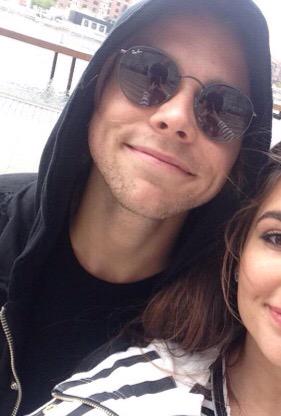 lowqashton's tweet photo. http://t.co/kdSNM8Ah7o