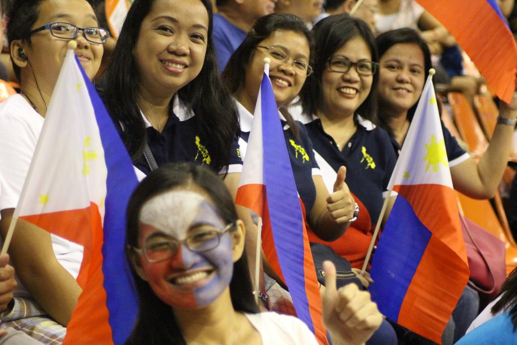 bhengzkie02's tweet photo. Cheering for Team Philippines!π#LabanPilipinas #U23 #SBLFam @julz1612 @AkoSiEsson @perezvicky28 @mae_76 @morhaine82 http://t.co/MxqpS0BQT6