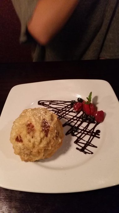 Tempura ice cream! http://t.co/A29FkSMm2E<a href="/tag/dodgers"class="tags"><span>#dodgers</span></a><a href="/tag/itfdb"class="tags"><span>#itfdb</span></a><a href="/tag/welovela"class="tags"><span>#welovela</span></a><a href="/tag/dodgersallday"class="tags"><span>#dodgersallday</span></a>