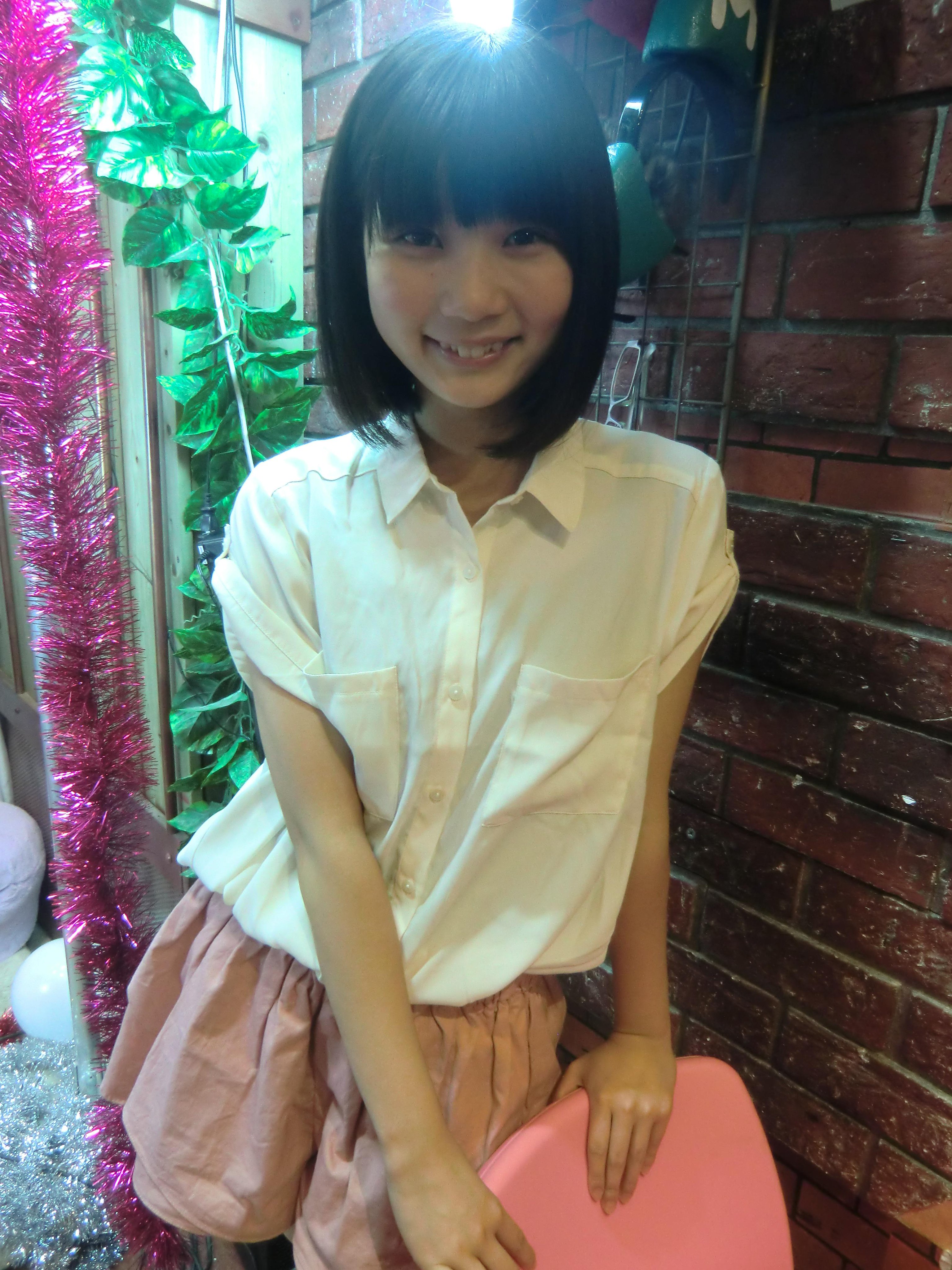 水城るな 制服 
