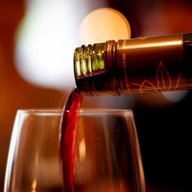 maderakitchen's tweet photo. “Wine makes every meal an occasion, every table more elegant, every day more civilized.” ~Andre Simon http://t.co/fYqDDuSkln