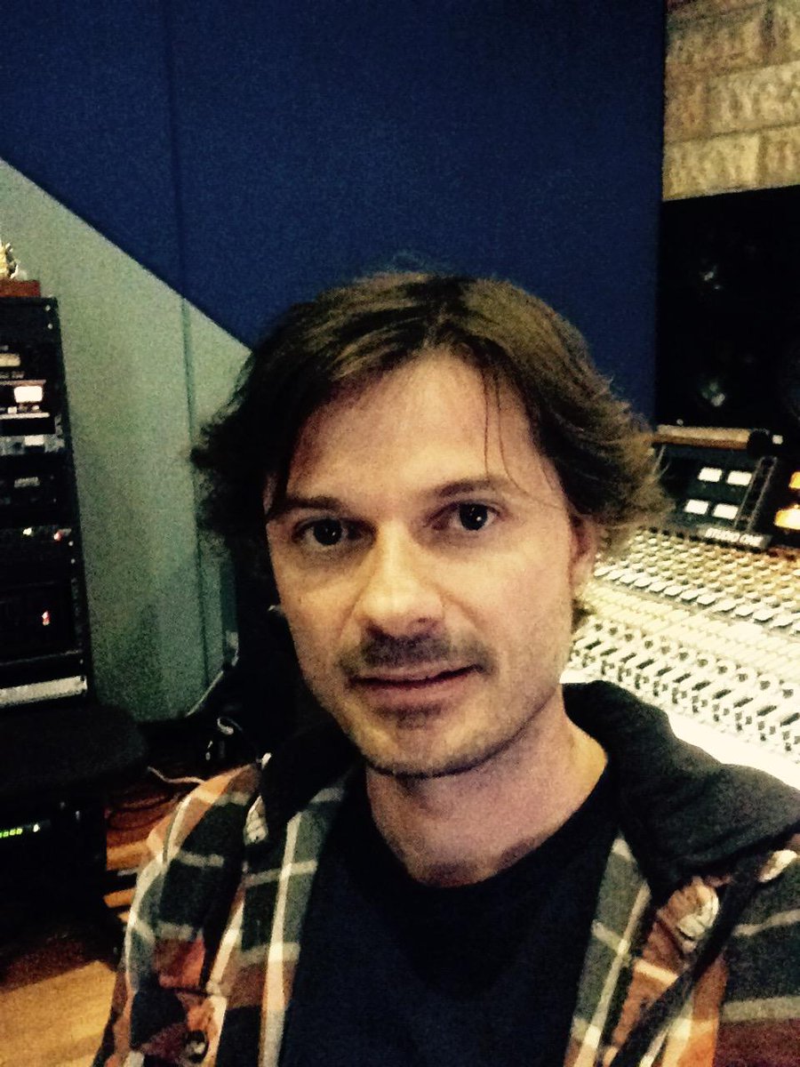 dmiddletonaus's tweet photo. Goodbye excellent studio...see you for part 2 of Splinters. #301studio #newsongs #splintersalbum http://t.co/HFEUiqMpq0