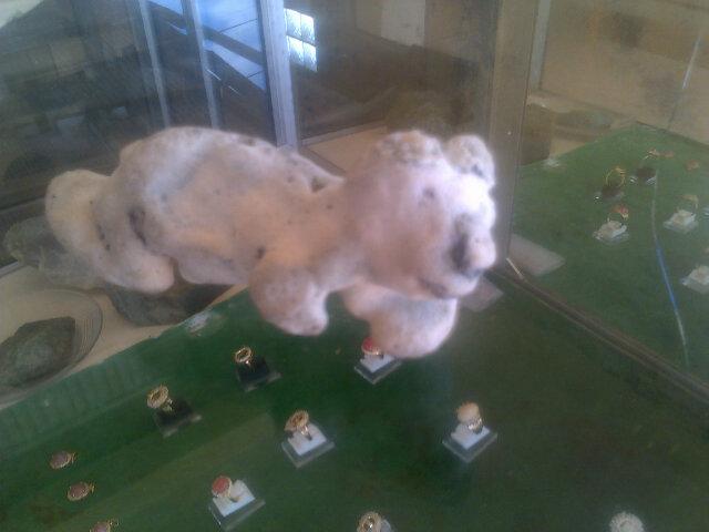 farzigamestone's tweet photo. Di jual batu harimau jadi antik, http://t.co/xEMN3cDRJ9