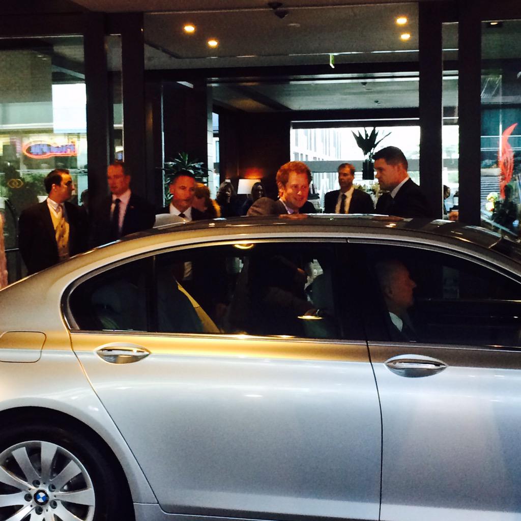 CJanebai's tweet photo. @KensingtonRoyal so lucky to have him here in NZ. What a great guy! http://t.co/t41z9nVBVn