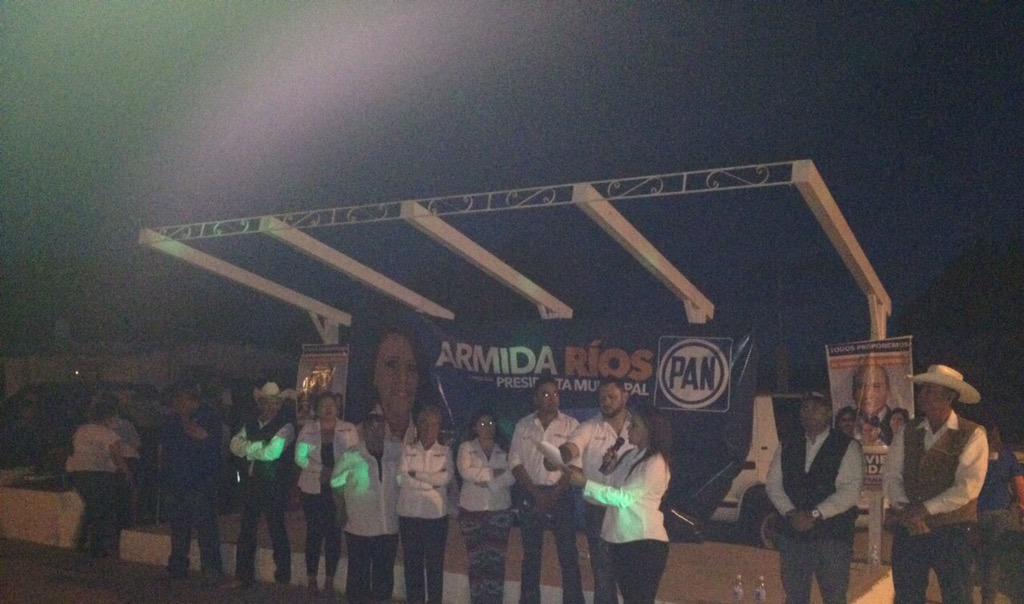 JavierDagnino's tweet photo. Vamos juntos por un mejor #Distriro06 #ConElMaster #SiSeHace @lizette_duarte @RENETELLEZ23 http://t.co/duky0QtWBb