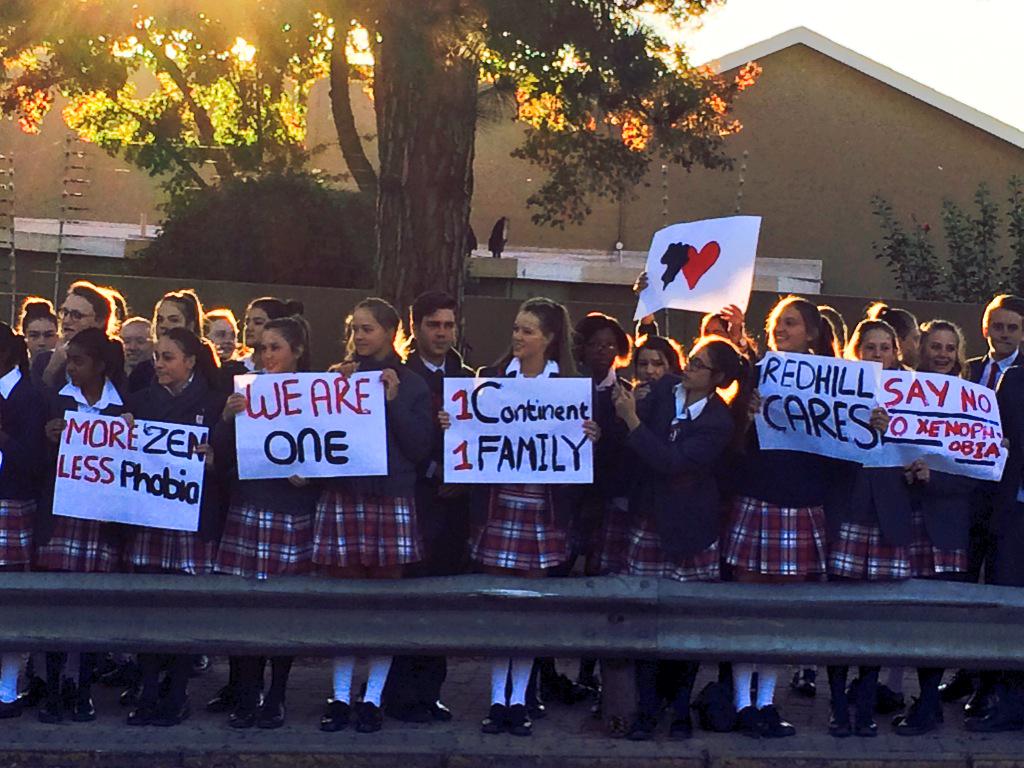EllaBellaLeite's tweet photo. Arrived @RedhillSchool 4a #LeadershipSummit & saw this student protest ๐ #NoToXenophobia #MoreZenLessPhobia @lead_sa http://t.co/dyUIQp8Uam