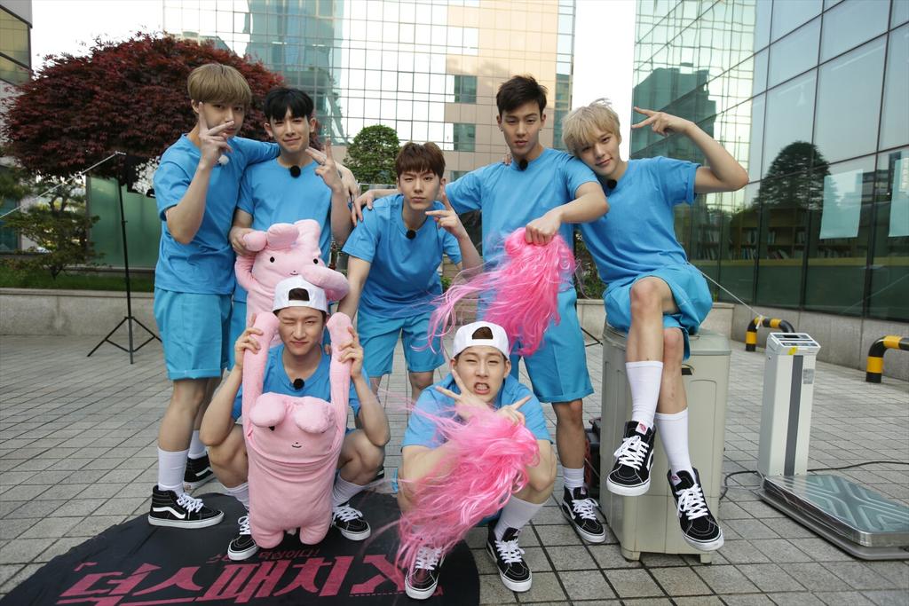 OfficialMONSTAX's tweet photo. [#MONSTA_X] #덕스패치X Ep.1 Embarrassing Challenge! The most popular entertainment show!! https://t.co/R0nrMHRH22 http://t.co/wcYf6OykeK