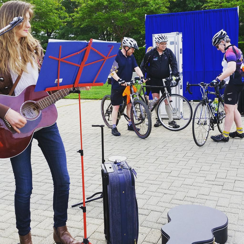 TransitMatt284's tweet image. Tysons, VA pit stop! Music, prizes, free tune up, photo booth,  giveaways, food!  #btwd2015