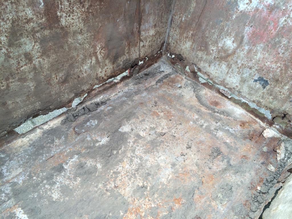 Kaivangool's tweet photo. Deze afvalcontainer kan ook bij het grof vuil... @ACS_containers http://t.co/lEaSzsLkqy