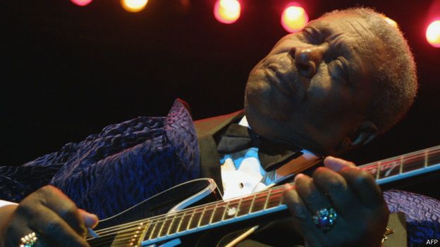 Berbagai musisi dunia menyampaikan belasungkawa atas meninggalnya BB King, legenda blues. bbc.in/1IF633A