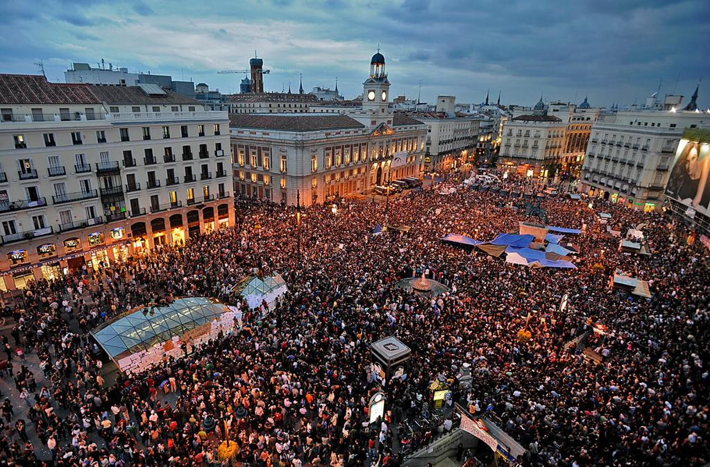 iaioflautas's tweet photo. Las plazas fueron nuestra mejor escuela y lo seguirán siendo. #Feliz15M #2015MAniversario http://t.co/KuDdzXeCl6