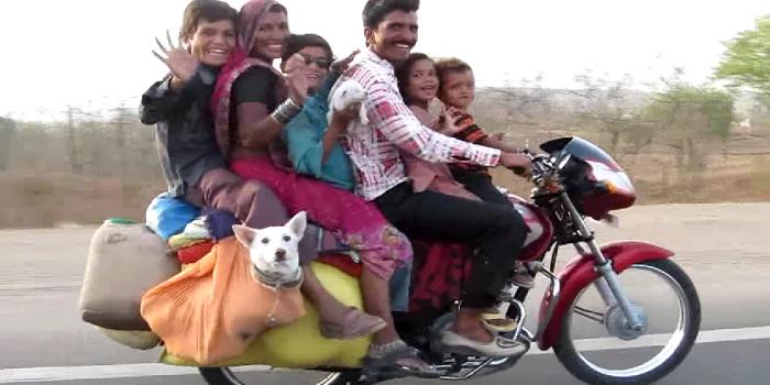 #TVSSTARCITY – A COMPLETE FAMILY BIKE  :)
with 6 people 2 dogs and loads of luggage