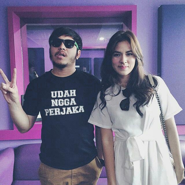 Si Adit iseng banget nih #TemanHitz! #Regram from <a href="/adit_insomnia/">Aditya Fadilla</a> - "Eh <a href="/raisa6690/">Raisa Andriana</a> emang aku udah ngga perjaka yah?"
