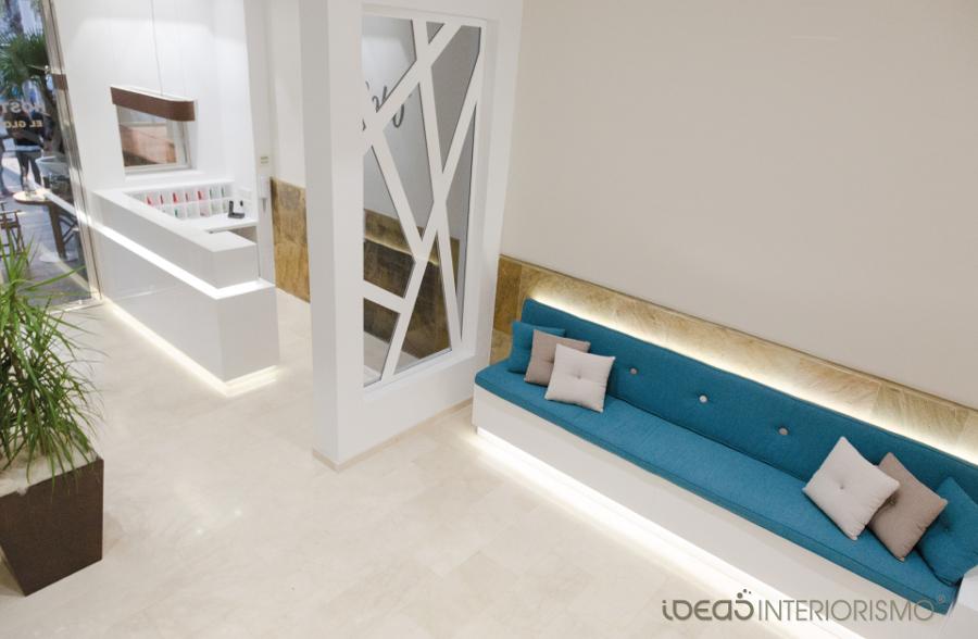 habitissimo's tweet photo. Decoración mediterránea en un hotel moderno y minimalista http://t.co/YZvCIjbbCc http://t.co/J6WvElCovR