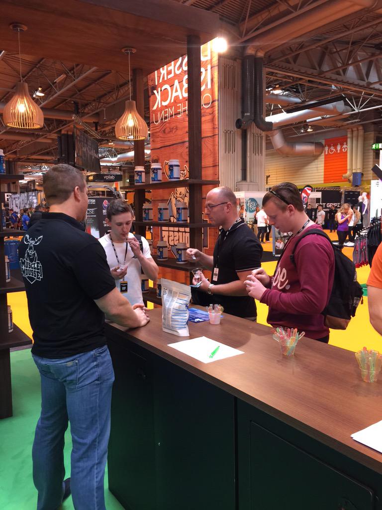 MuscleMooseHQ's tweet image. Try the mousse with our taster pots! #BodyPower