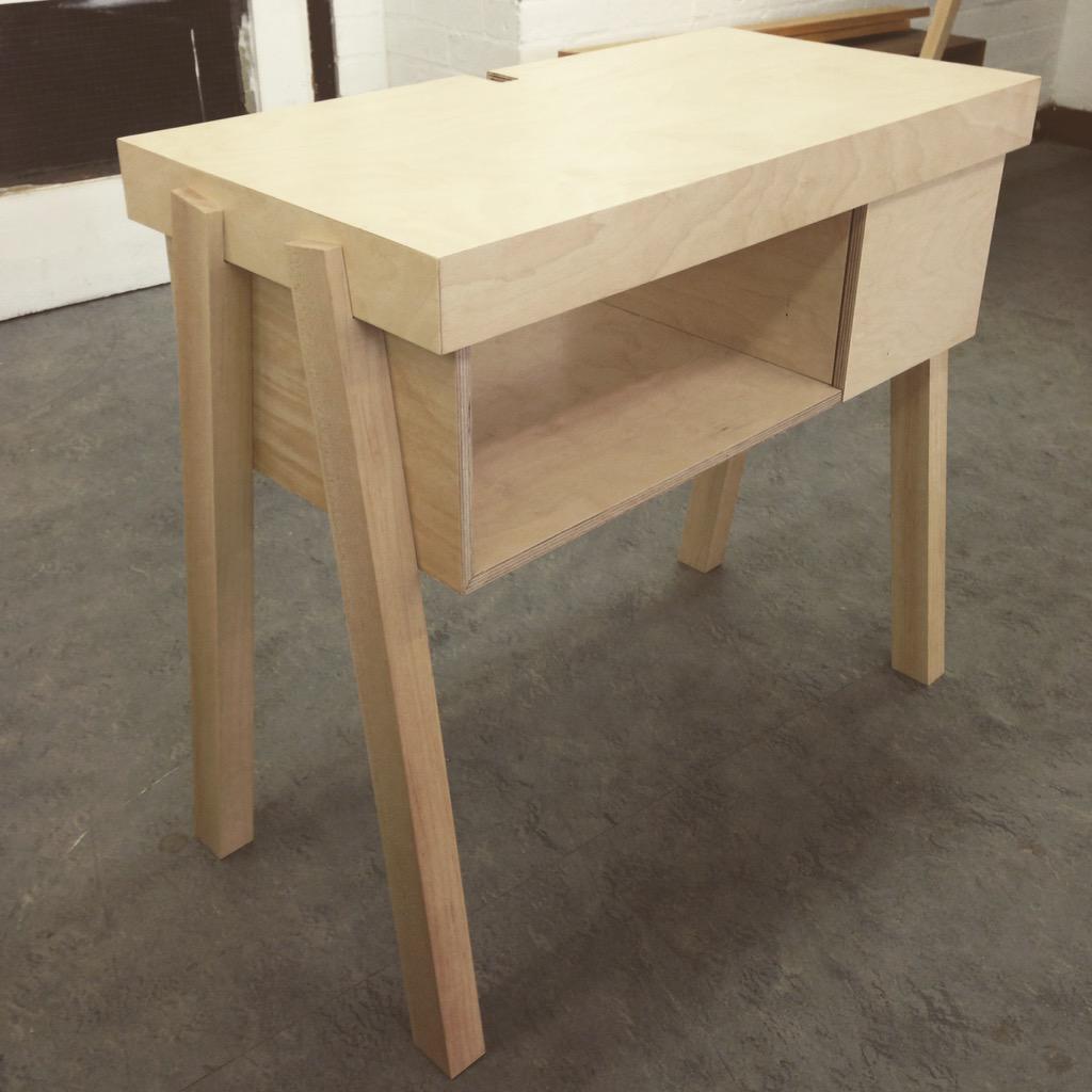 Record turntable and amplifier stand with drawer. #design #furniture #furnituredesign #vinyl #records http://t.co/h7AhVjurco