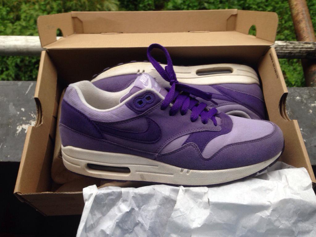 WTS Air max 1 size 40 , second good condition , COD malang kota , price chat me <a href="/AllDaySneakers/">A.D.S</a> <a href="/CKSneakers_/">CK Sneakers</a>