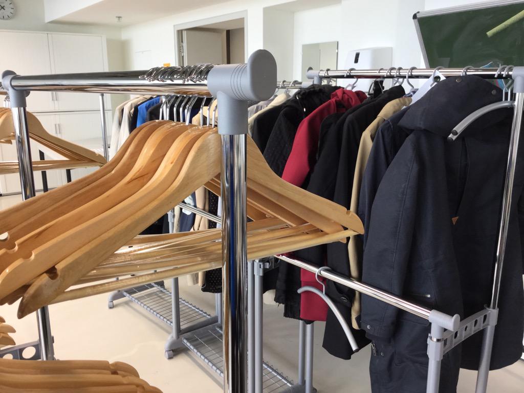 DGPuK2015's tweet photo. Wer noch Gepäck loswerden möchte: In der Garderobe ist noch Platz - 10.Stock (C10/Hochhaus) #dgpuk2015 http://t.co/RLxZM1Xh9o