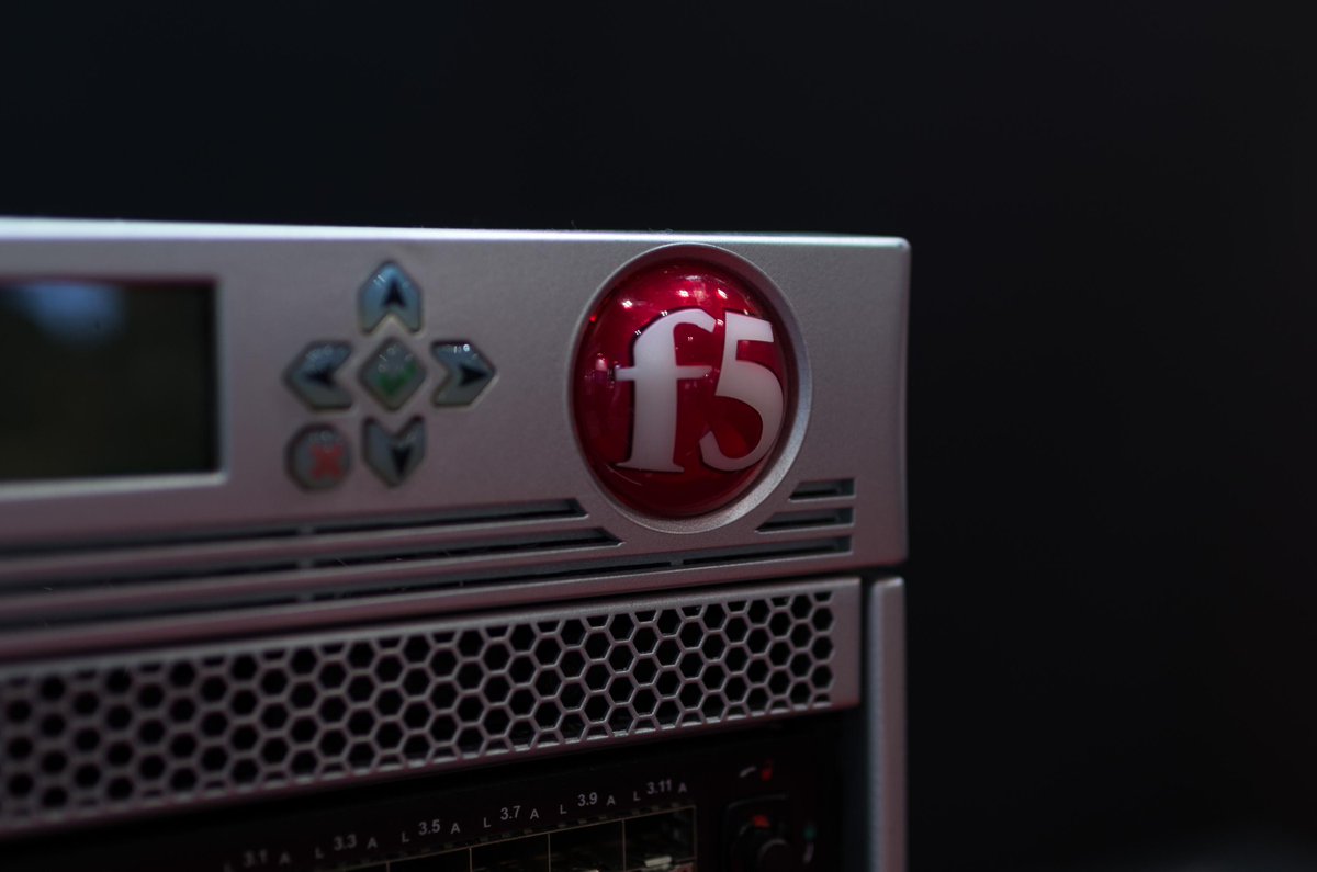 F5Japan's tweet image. ビッグサイト、#データセンター 構築運用展。弊社製品 #VIPRION の撮影会は、多くのお客様に参加いただき、ご好評のうちに終了しました。今後とも、F5をよろしくお願いいたします。#F5JP