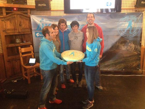 kostatrail's tweet photo. como se nos resbale la liamos :-( MIla esker a todos por estos 10 años! @DiabetesBizkaia @Salomon_Spain @LABORALkutxa http://t.co/kWDuPUzUWg