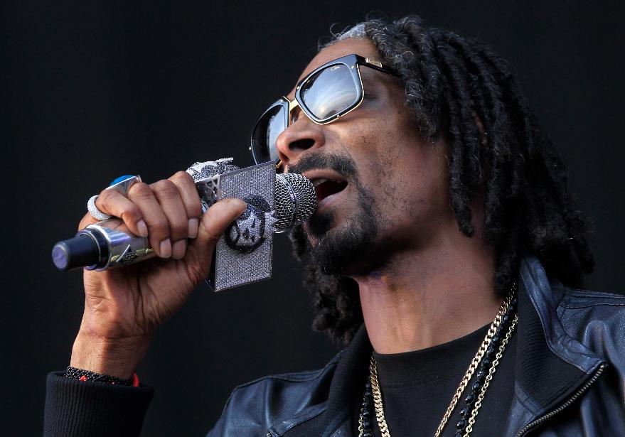 Vertele's tweet photo. Snoop Dogg cree que 'Juego de Tronos' se basa en hechos reales http://t.co/b0P1thtqdc http://t.co/5dBU31Nl5l