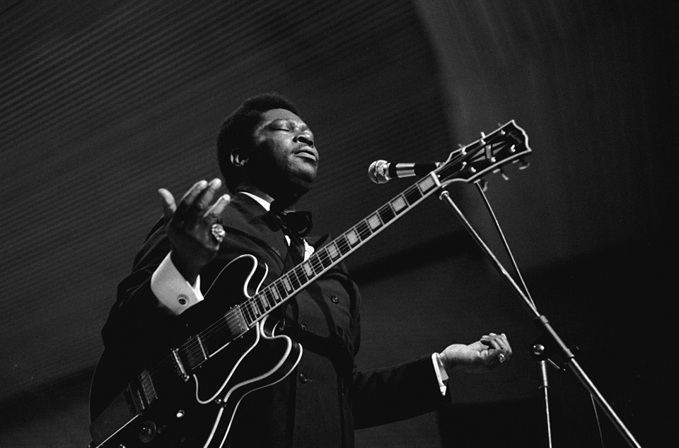 ClashMagazine's tweet image. Sad, sad news: blues legend BB King has passed away. A short tribute... clashmusic.com/news/bb-king-h…