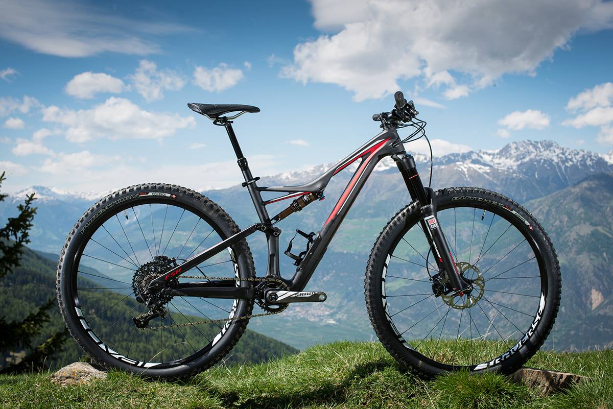 De herboren legende: maak kennis met de nieuwe Stumpjumper FSR - bit.ly/NewStumpjumper