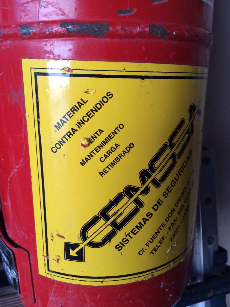CosdyseExtintel's tweet photo. Además, algunos de ellos con 2 placas de industria con numeración y fecha diferente,así no falláis. @cemssaseguridad http://t.co/nPUpsi2iUH