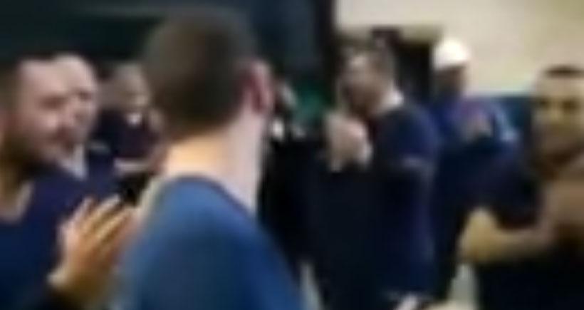 VİDEO: Telleborg vibracostic işçileri, Renault işçilerine destek verdi. #RenoDireniyor