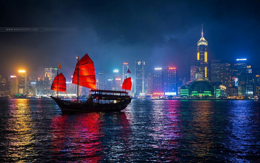 VideoMap's tweet image. Photo name: Hong-Kong at night 
From: Wan Chai 
Download it on GP: play.google.com/store/apps/det…