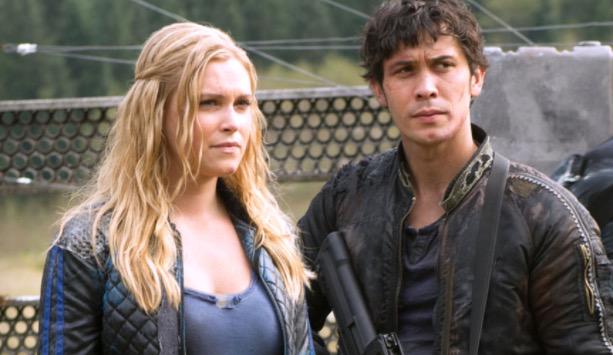 The100UK_'s tweet image. Tagged by @I3ellarkeIsLife 😘
Post 4 of your OTP and tag ten people. 
1) Bellarke 2) Claire&amp;amp;Jamie 3) Klayley 4) Clace