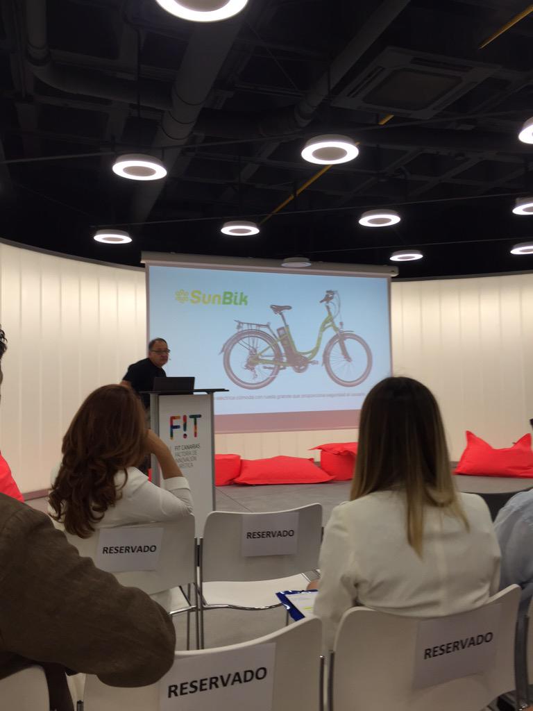 sunbik's tweet photo. Saludable, ecológico y divertido #Sunbik en #adejetec15 #movilidadsostenible http://t.co/DFoh18JcLo