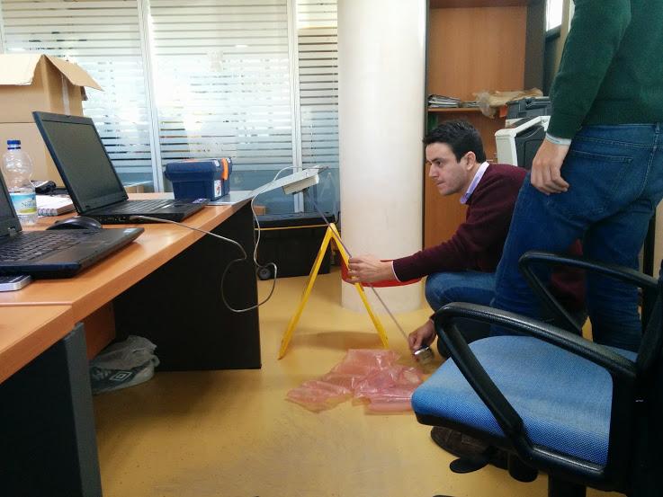 joseacabo's tweet photo. Nuestros sensores de eGarbage sometidos a testeos de medición #ModoWellnessOn http://t.co/TyZoxPVTjc