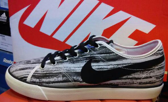 jsoesilo19's tweet photo. #ORIGINAL #BNIB Nike Primo Court • Sz 41,42 • IDR 450k • @FinecutSneakers @snkrs_bdg @JBershoes http://t.co/2O6S2jbfr9