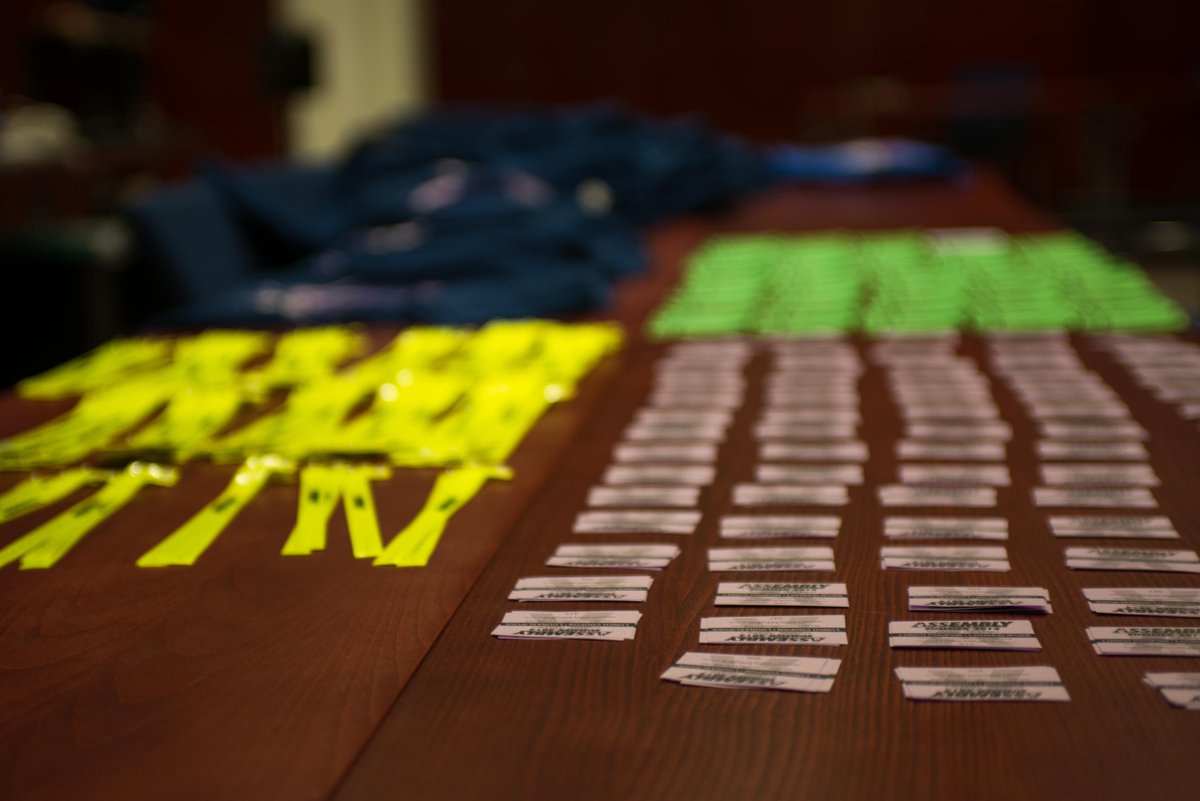 assemblyparty's tweet photo. Last hours to get your entry ticket or computer place with "early bird" price! #assemblyparty http://t.co/1sHCRxGujI