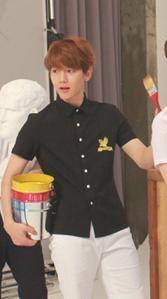 CHANBAEK_FAMILY's tweet photo. นี่ก็อีก อะไร ยังไง เสื้อคู่มากไหมถามใจตัวเองดู😂

(via. byuneqx_) http://t.co/zvDBpinNNY