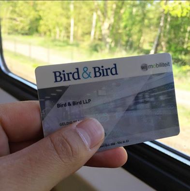 Mooi om te zien dat een gerenommeerd advocatenkantoor als <a href="/twobirdsNL/">Bird & Bird NL</a> haar zakelijke reis #duurzaam indeelt! #OV