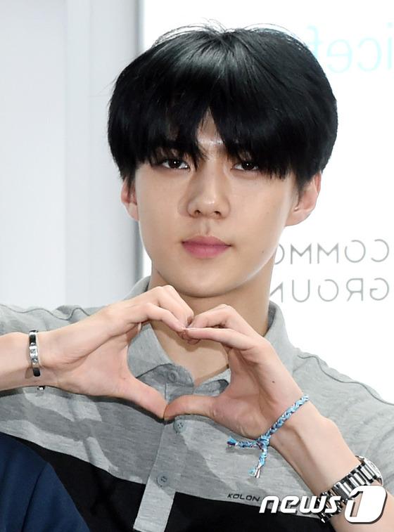 snow_9698's tweet photo. [NEWSPIC] 150515 #EXO - KOLON SPORT Nepal Children Fundraising Event http://t.co/PtHvPsCF6t