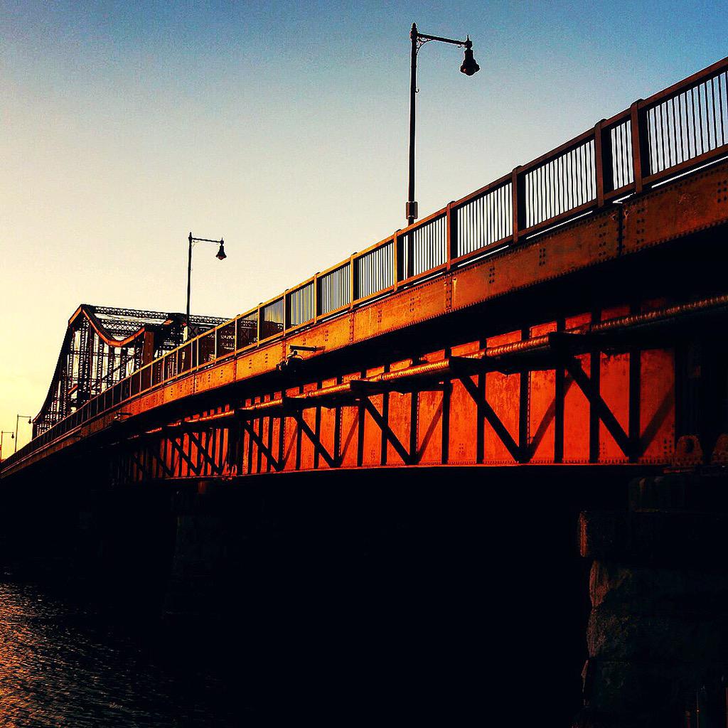 jaaabeee's tweet photo. Charlestown Bridge. #boston #charlestown @universalhub http://t.co/QxMl5Z5rqJ