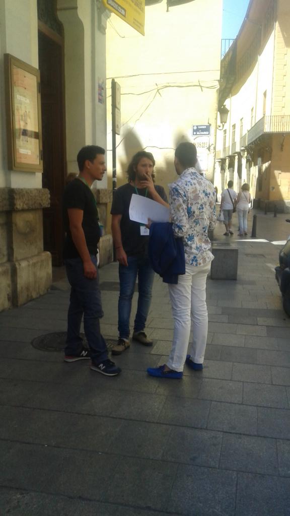 Disenos_deautor's tweet photo. La equipa tecnica... http://t.co/yqJruVZPfR