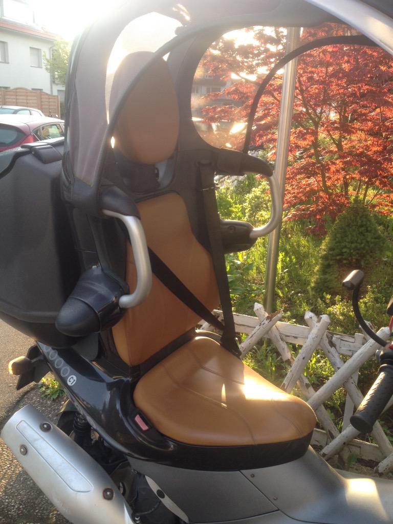 MotorenMarcha's tweet photo. #BMW C1 - un diseño original que no pasa de moda http://t.co/VvfDUSdFmn