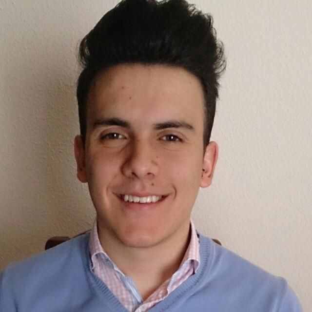 capi11_'s tweet photo. Si alguien a visto a este chaval que llamen a la protectora de flequillos!!Responde al nombre de @truji1612 crack http://t.co/4vdE8prOoA