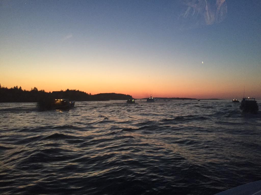 xcaper71's tweet photo. @cblobsters And there off! #SettingDay #MainADieu http://t.co/2KgPmiJyjH