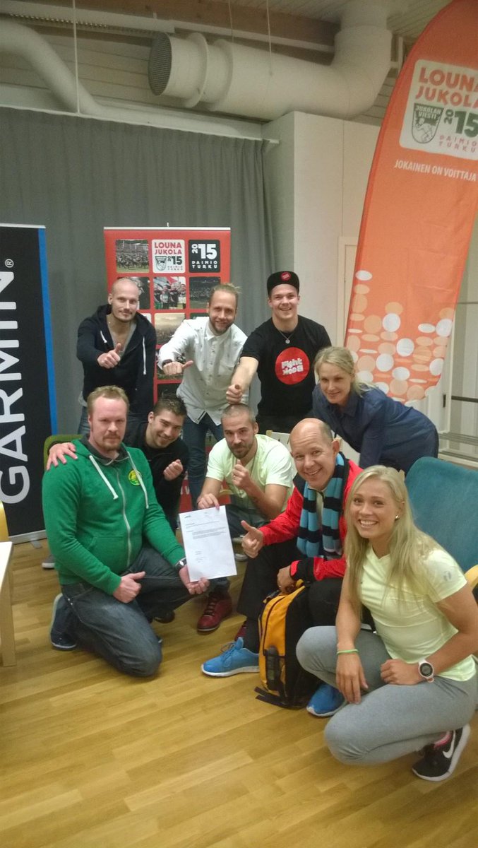 porienergia's tweet photo. @porienergia ja @NOTOKPKSSK jättivät hyväntekeväisyyshaasteen @Jukolatiimille! #jukolanviesti #suunnistus http://t.co/KQckhZ0C2e