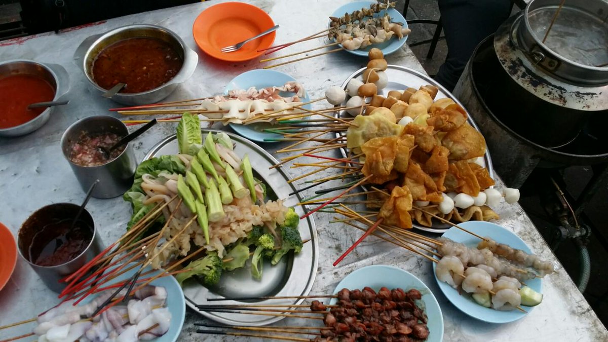 ahyeye8's tweet photo. I'm at Pulau Tikus Market Hawker Stalls in George Town, Penang https://t.co/px7BhdsRWn http://t.co/bEUvlibni0