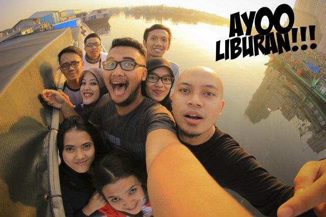 guffronakmal's tweet photo. Piknik biar ga panik,asik! @ridha_13 @FahrulHannir @SatiaRamadhan @pebrianintan @yunianovianti @Badutvz mentari &amp; via http://t.co/MZGyGjN0R1